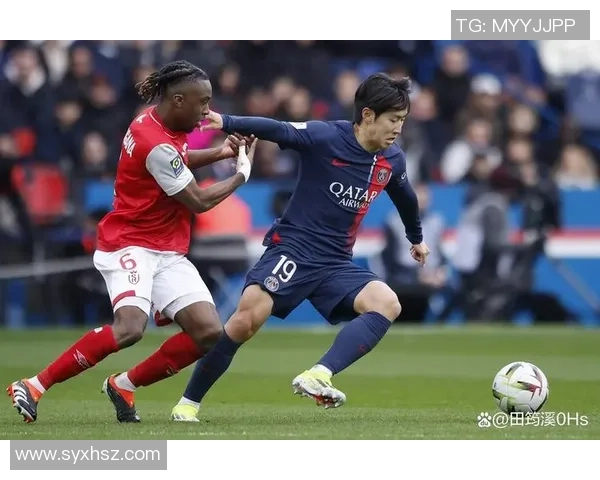 西甲激战巴黎圣日耳曼绝杀阿森纳补时进球引爆全场热情